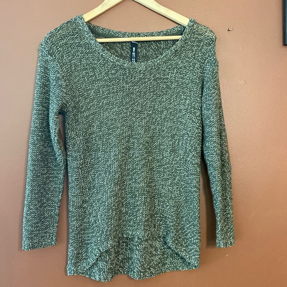 Design lab ladies sweater in size XS. Green with white yarn stitched in.